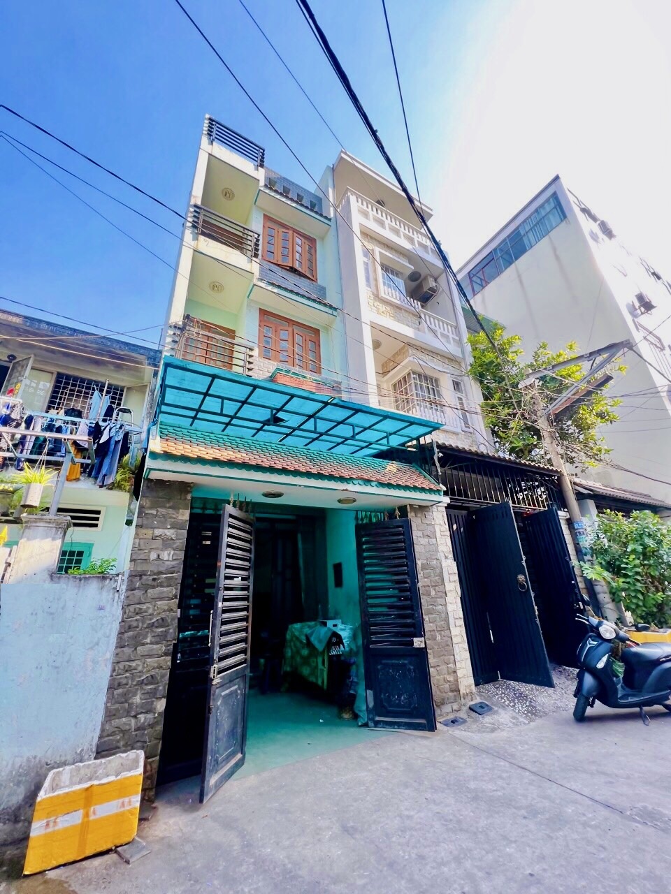 Bán nhà khu dân cư hẻm xe hơi đường Nguyễn Súy,DT:4x20 đúc 3 lầu giá 8.5 tỷ