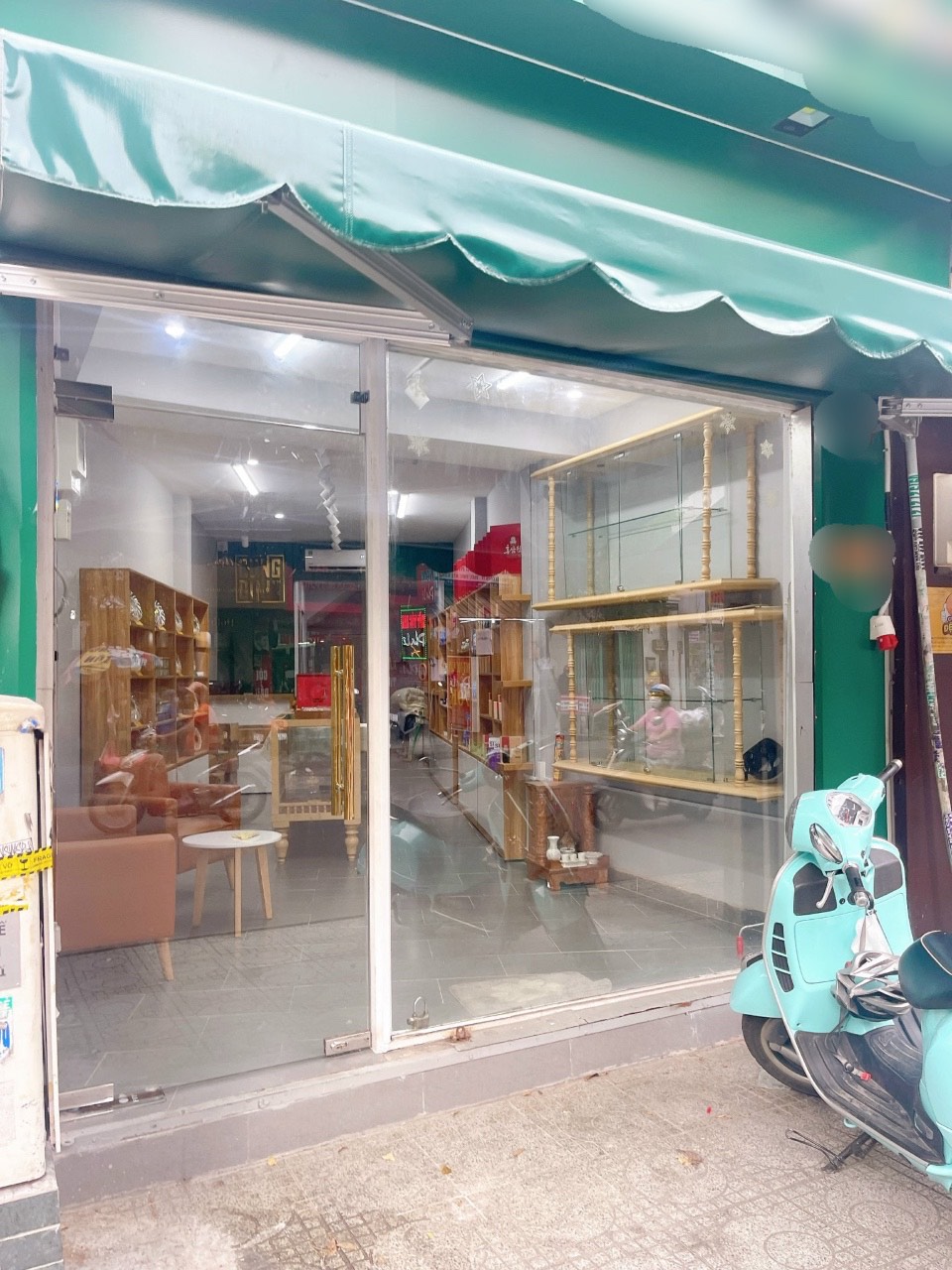 Cho thuê nhà MT Cao Thắng. Giá chỉ: 40 triệu/tháng