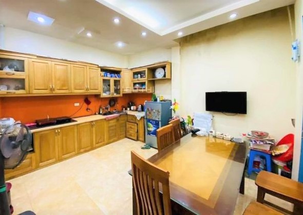 Bán nhà ngõ 90 Hoàng Ngân Cầu Giấy KD Ô Tô Dừng Đỗ, 216m2, 4T MT8m. Giá 22 tỷ