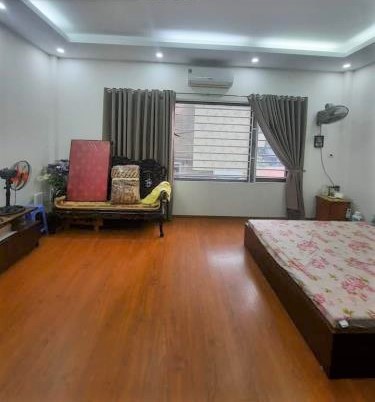 Bán nhà ngõ 78 Duy Tân Cầu Giấy 5 tầng vỉa hè kinh doanh đỉnh nhỉnh 19 tỷ