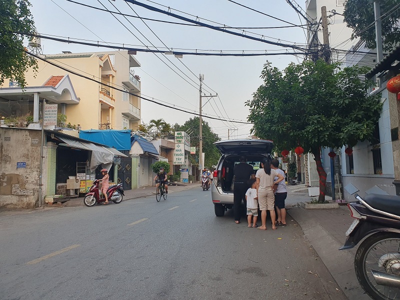 BÁN NHÀ CẤP 4 Ngang 10m Nở hậu ,Phước Long A Giá 16 Tỷ TL.