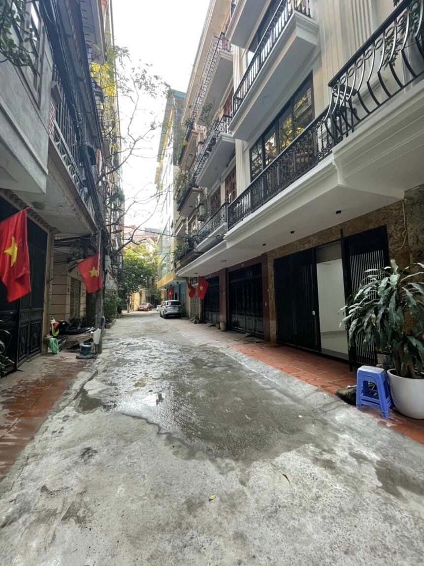 Cần bán nhà ngõ 91 Chùa Láng diện tích 75m2, giá nhỉnh 6.9 tỷ