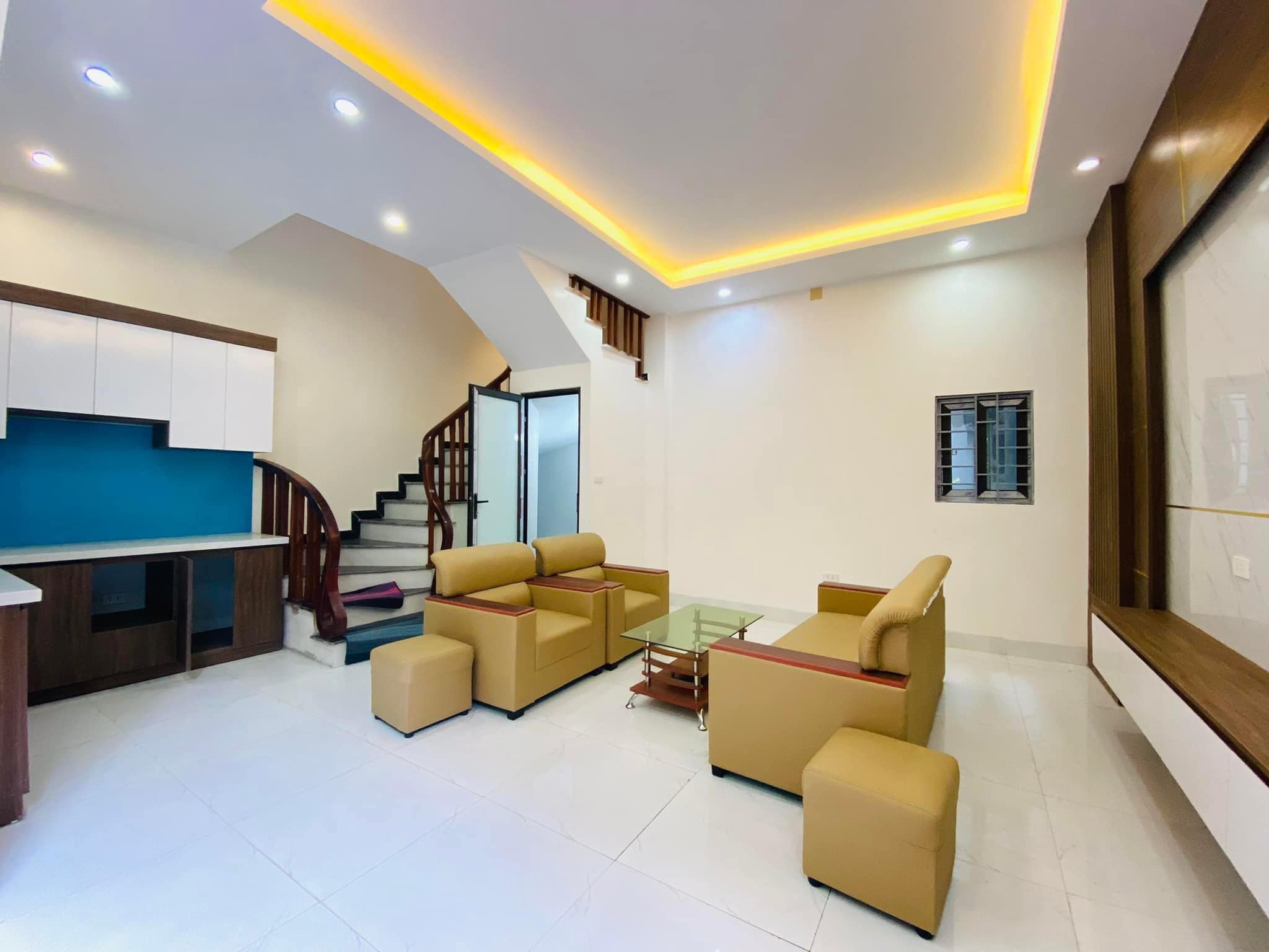 BÁN NHÀ PHỐ PHÁO ĐÀI LÁNG – NGÕ NÔNG – NHÀ MỚI ĐẸP – SỔ NỞ HẬU – 31M2 – 5 TẦNG – 4.75 TỈ