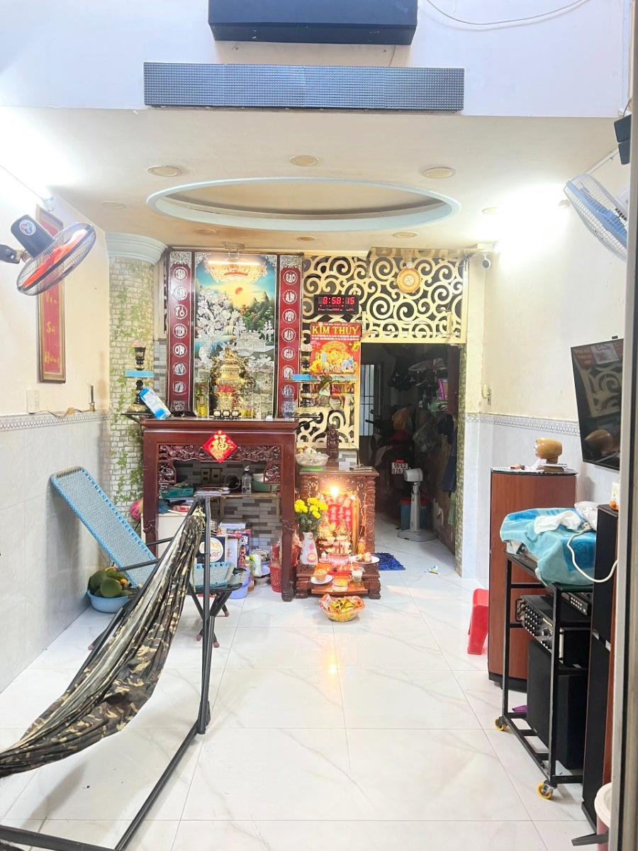 Nhà bán hẻm thông đường Nguyễn Duy & Hưng Phú P10,Q8