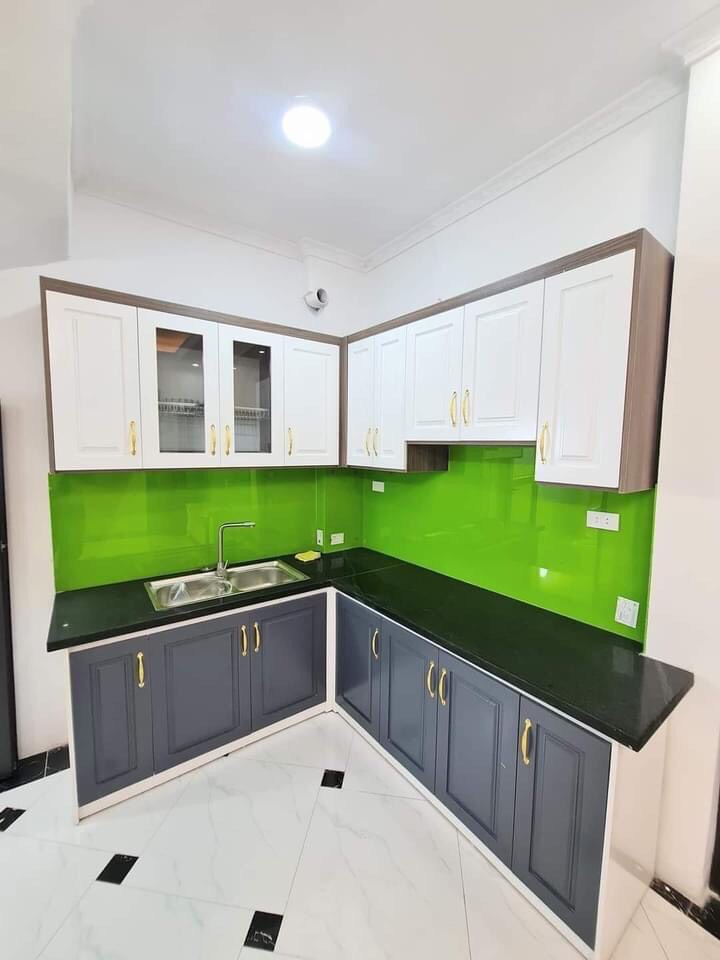 [GẤP] Cần tiền bán nhanh căn nhà Linh Đàm, ngõ ô tô, 59m2, mặt tiền 5.2m, giá rẻ 5.2 tỷ.