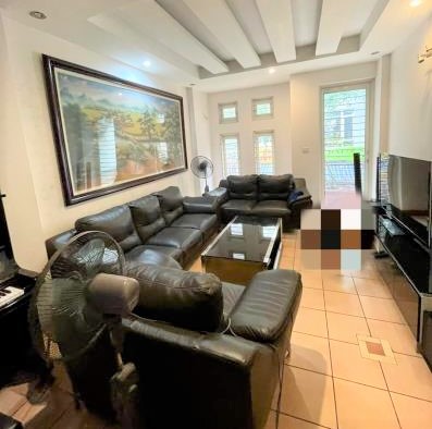 Bán nhà ngõ 14 Duy Tân Cầu Giấy 48m x 5T giá 12.3 tỷ, vỉa hè, ô tô tránh, kd