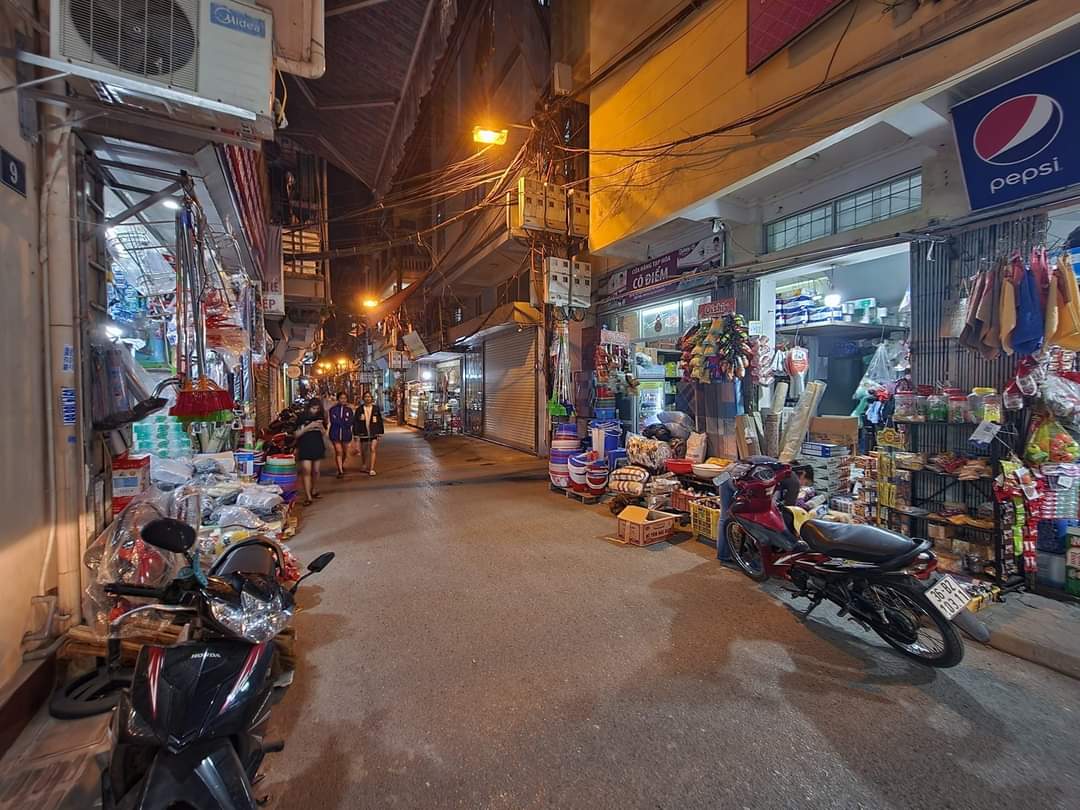 Bán nhà mặt ngõ KD tốt, ô tô tại Dương Quảng Hàm, Cầu Giấy 50m2x 5 tầng giá 8 tỷ 5