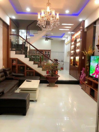 Vỡ nợ bán nhà 1 trệt 1 lầu đường Nguyễn Kiệm Q.Gvap 64m2/950tr gần chợ Tân Sơn Nhất, nhà 1T1L/3PN tiện KD sổ hồng riêng