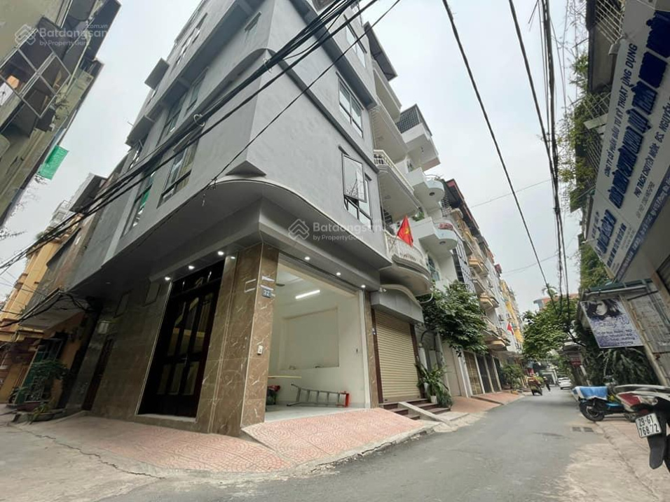 Bán nhà Chùa Láng - Diện tích 50m2 - An ninh tốt - Nhà ô tô tránh di chuyển