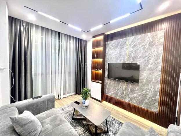 Bán nhà Phố Trần Đại Nghĩa, Ô TÔ, 36m, 5 Tầng, MT 4m, giá 3,5 tỷ, Lh: 0984417892 .