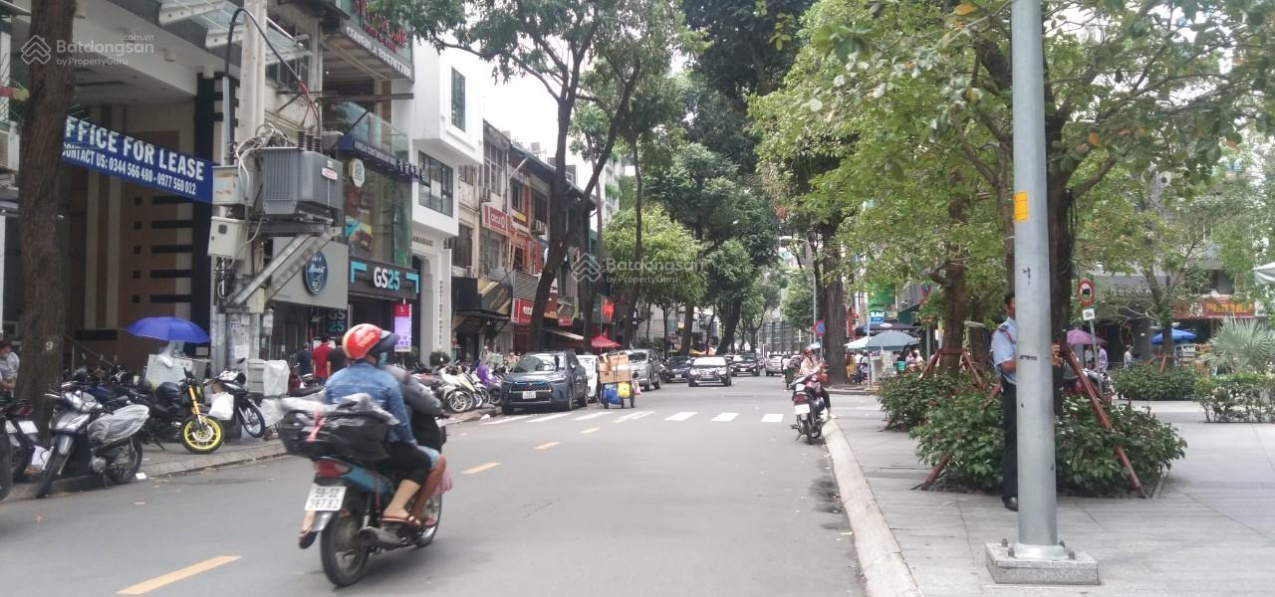 Bán nhà MT Hồ Tùng Mậu, Bến Nghé đối diện Bitexco. Dt 4,2x 33,3m 2 lầu, giá 90 tỷ