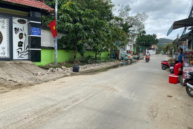 Bán đất thôn Thái Thông xã Vĩnh Thái Nha Trang - Diện tích 94m2, giá 15 triệu/m2