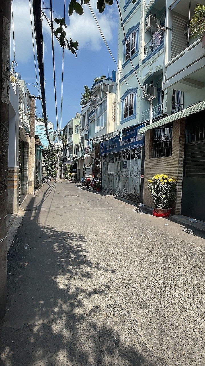 HẺM XE TẢI THÔNG TỨ TUNG - 1 XẸC THẲNG TẮP - CMT8 - TÂN BÌNH - 46M - CHỈ 6 TỶ - HIẾM CÓ CĂN THỨ 2 - GẤP BÁN.