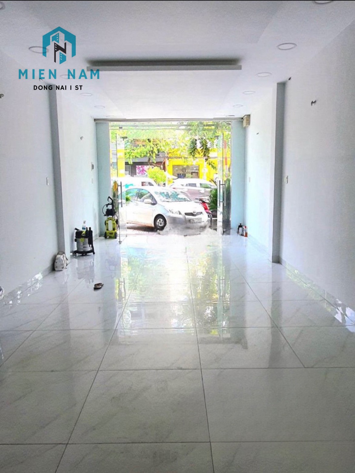 Cho thuê 1T2L mặt tiền Đồng Khởi , bệnh viện đa khoa Đồng Nai