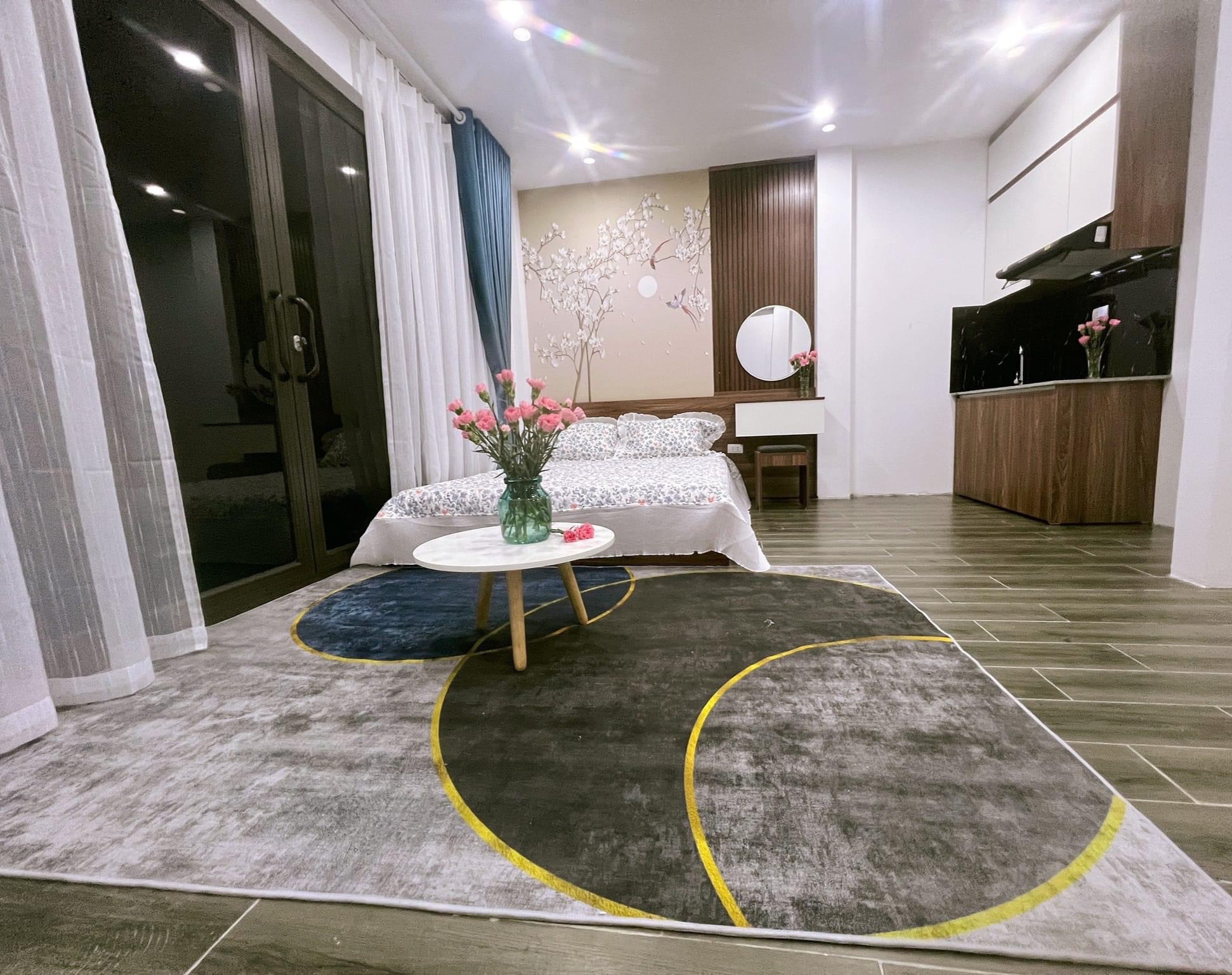 Bán nhà phố Hoàng Quốc Việt Mặt tiền 6m 11,5tỷ 80m2