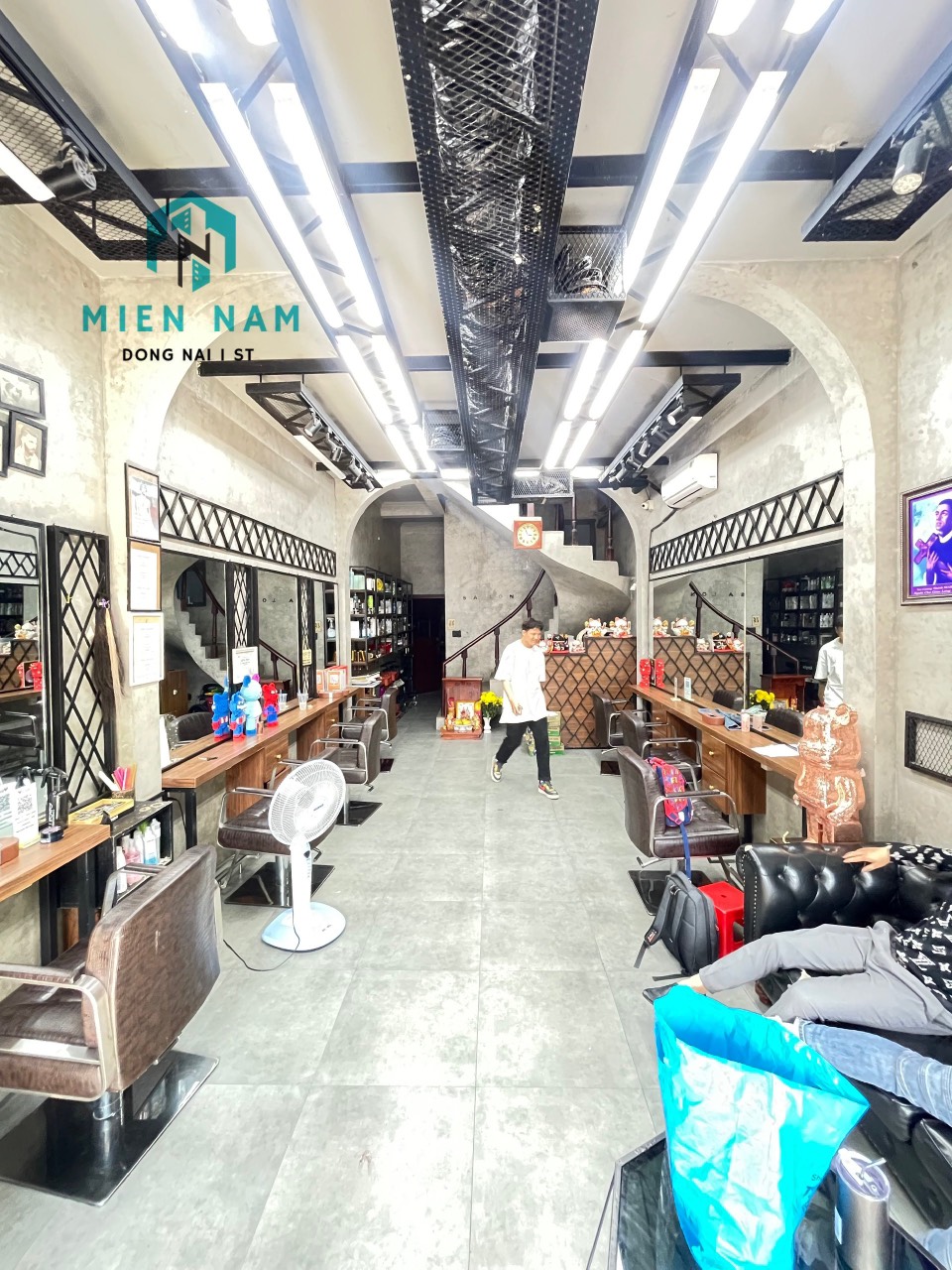 Cho thuê nhà 1 tầng 2 lầu mt đường d9 khu d2d cách Võ Thị Sáuchỉ 10m