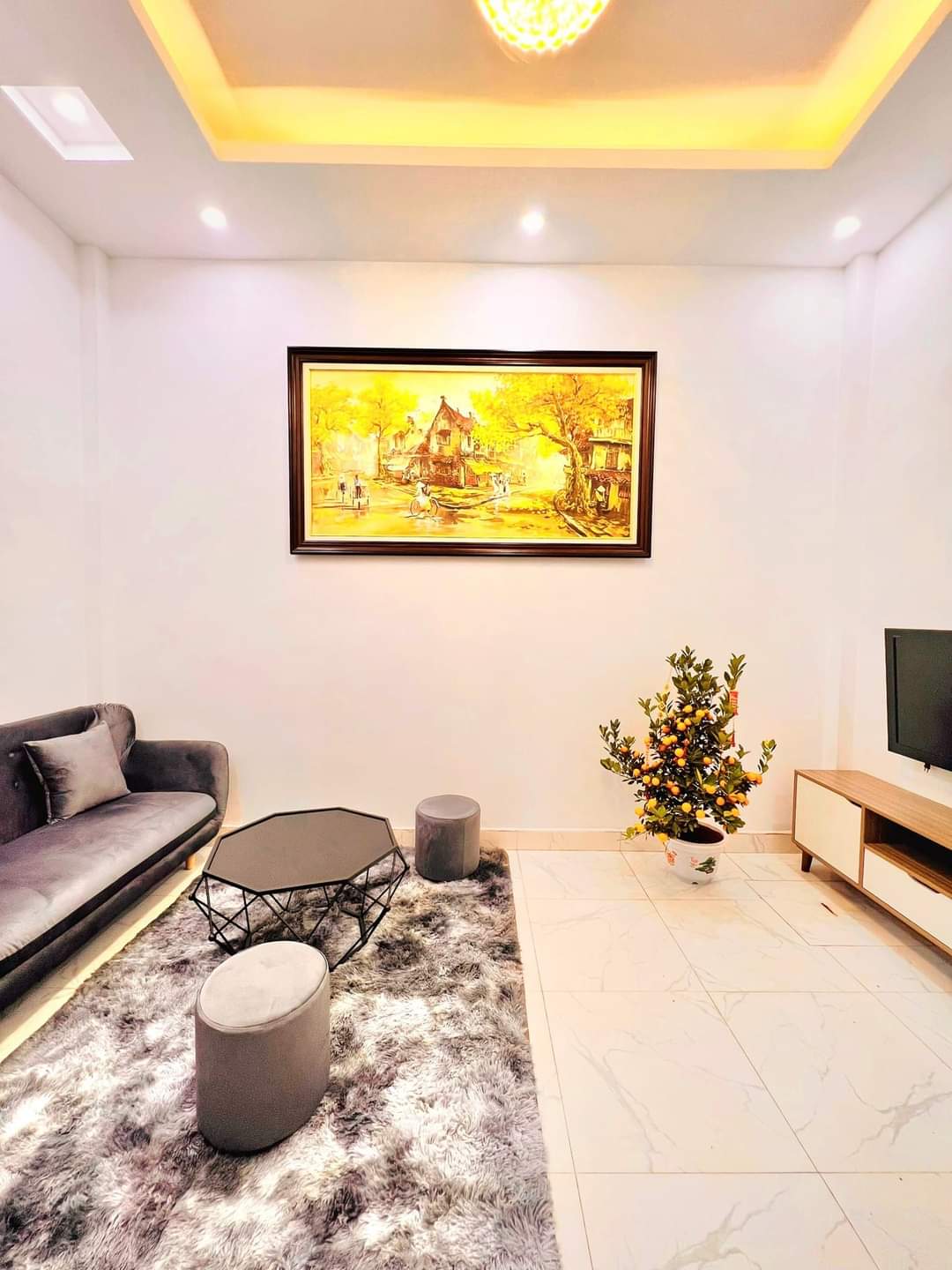 SỐC NHÀ ĐẸP NHƯ NGỌC TRINH PHỐ TRẦN KHÁT CHÂN HBT 30MX4 NHỈNH 3 TỶ.