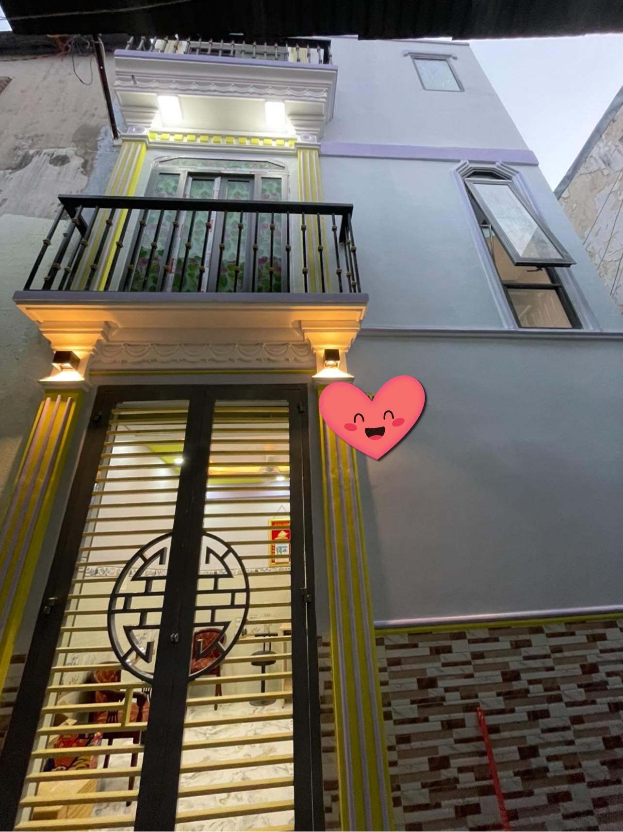 NHÀ MỚI ĐẸP - 3 TẦNG - GẦN MẶT TIỀN - GẦN SIÊU THỊ EMART - GIÁ CHỈ 3.5 TỶ