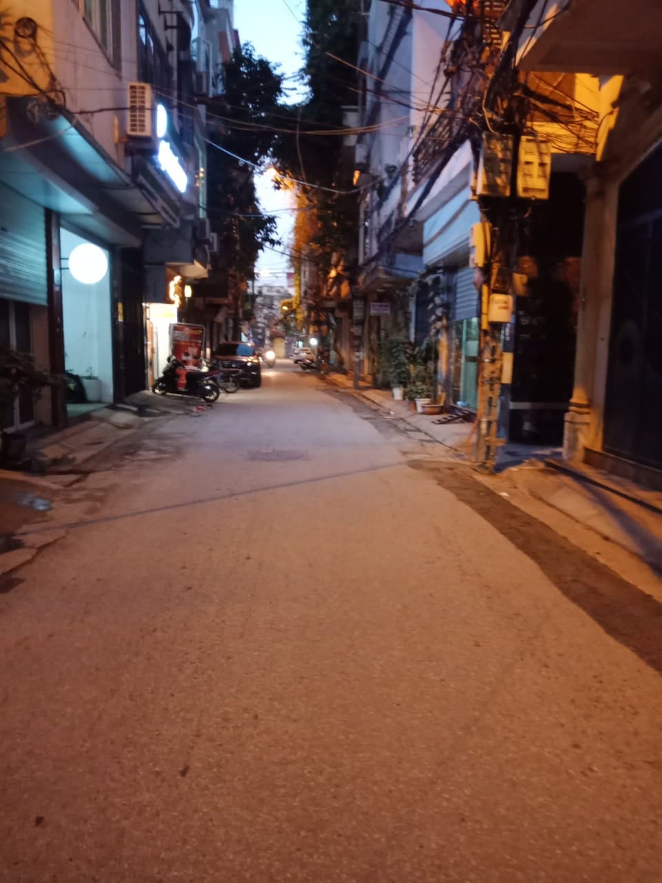 Bán Nhà Mặt Tiền Kinh Doanh Đỉnh Phố Vĩnh Phúc Dt 45m2 4 tầng Mt 4.1m Giá 12.6 tỷ Ba Đình