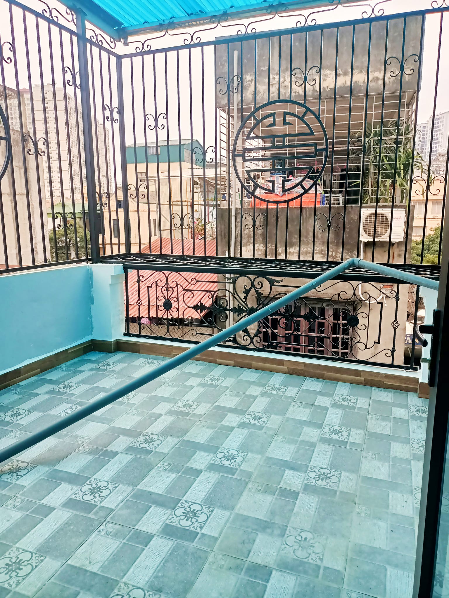 Bán nhà phố Trần Khát Chân, LÔ GÓC, giá 2.3 tỷ