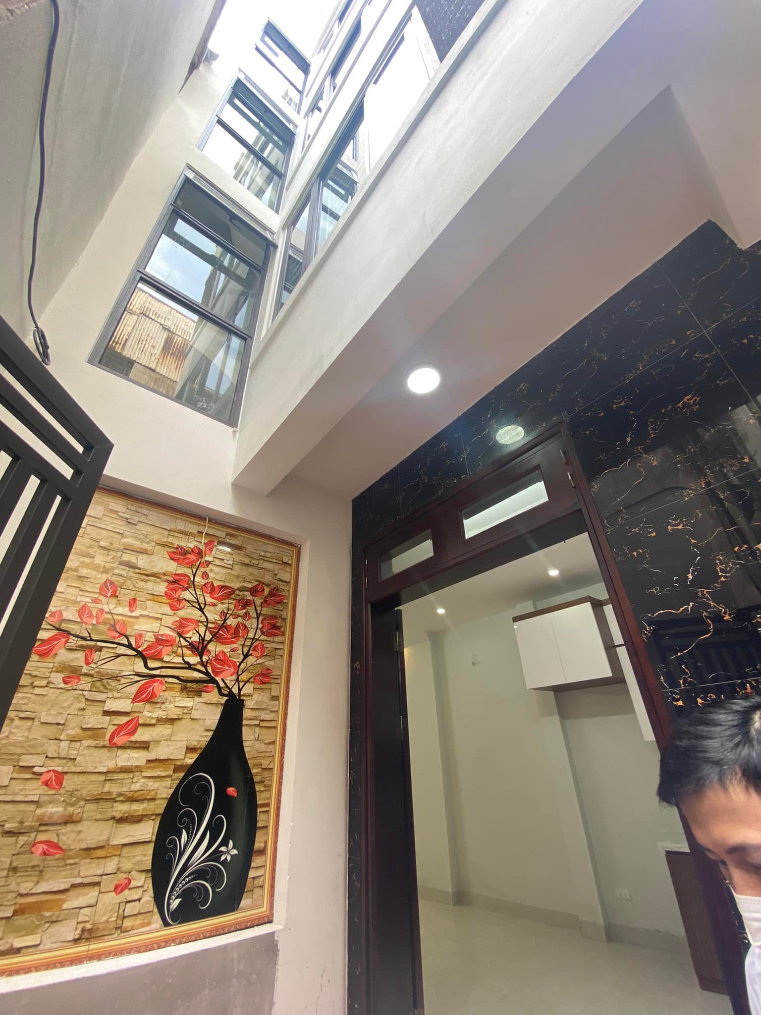 Bán nhà Cát Linh, Đống Đa, 36m2x5T, nhỉnh 7 tỷ. 30m ra mặt phố, kinh doanh sầm uất.