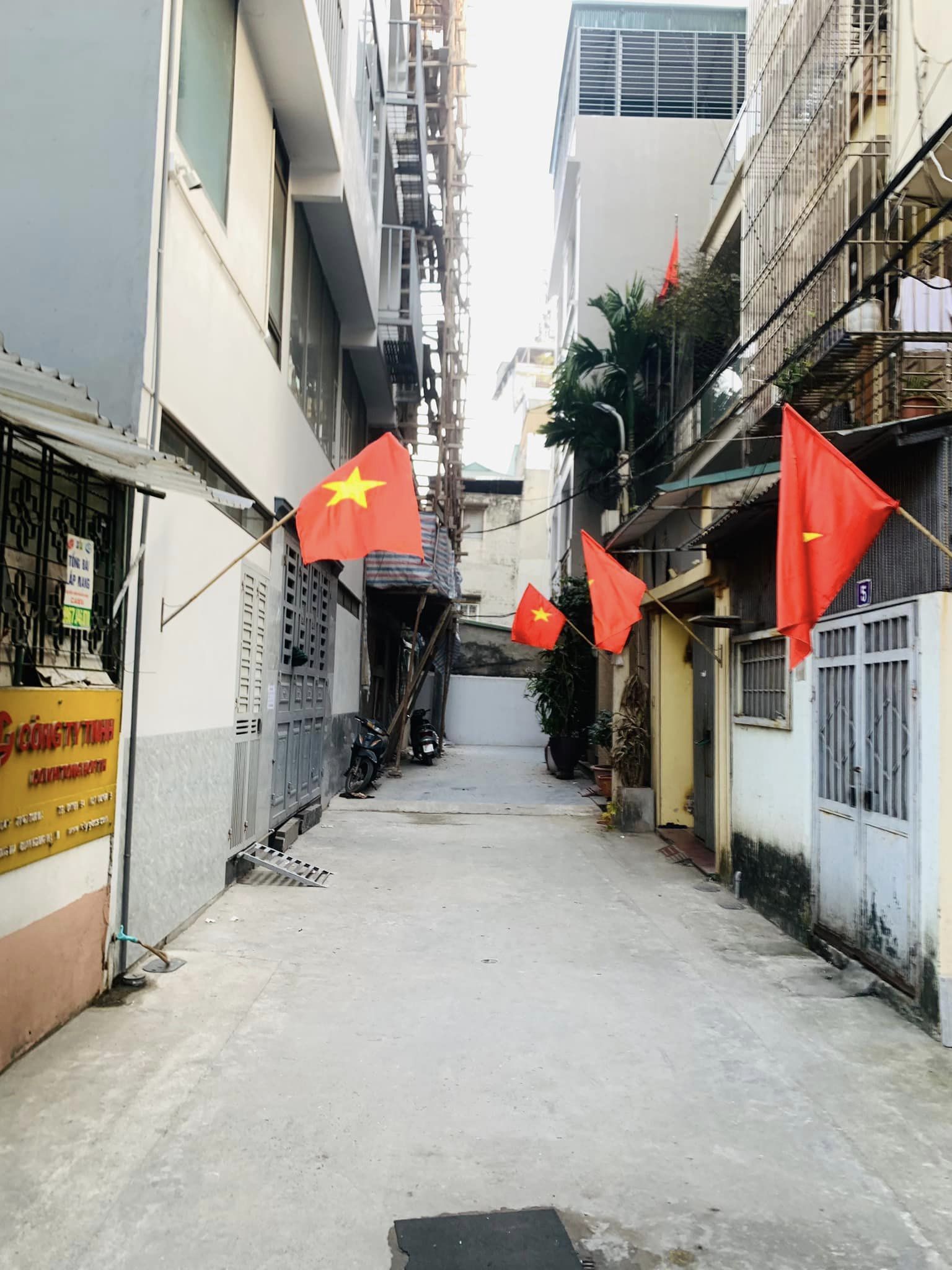 Trương Định - Hoàng Mai - Ô Tô Đỗ Cổng - Sát Phố - 50m2x5T - 4.5 Tỷ