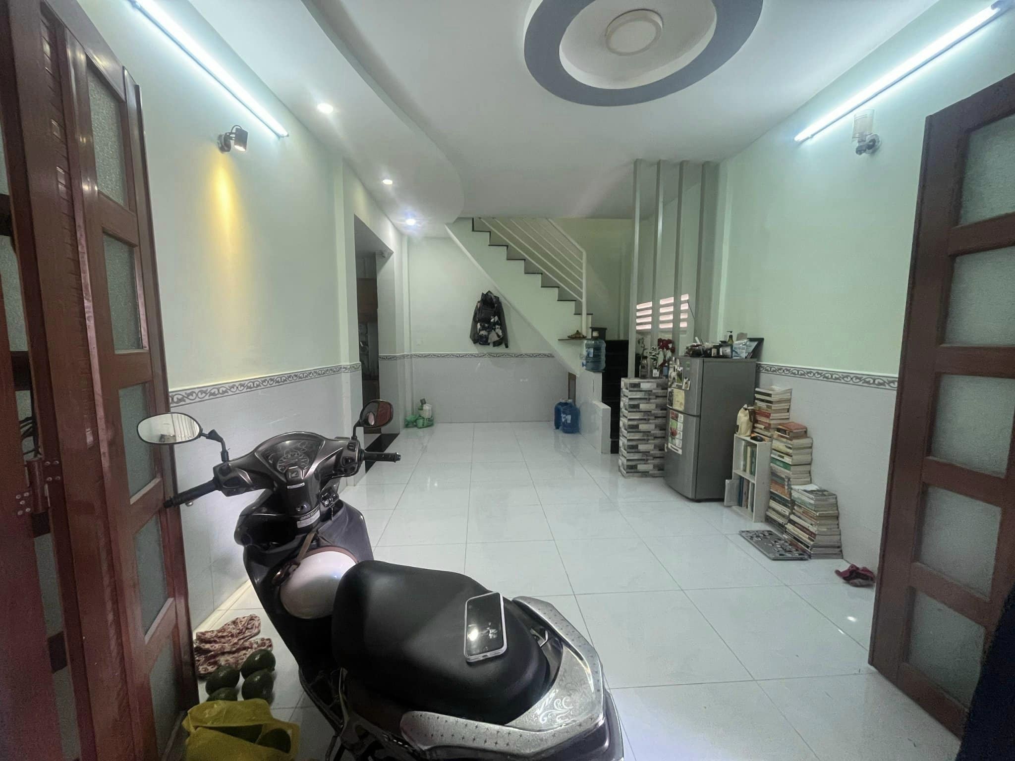 NHÀ NGAY CHỢ GÒ VẤP - 38.7M2 - 2 TẦNG - GIÁ CHỈ 3 TỶ.