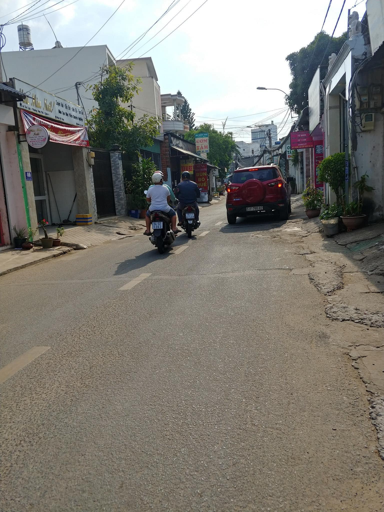 NHÀ NẰM TRÊN TRỤC ĐƯỜNG CHÍNH PHẠM VĂN ĐỒNG CHỈ 65 TRIỆU/M2