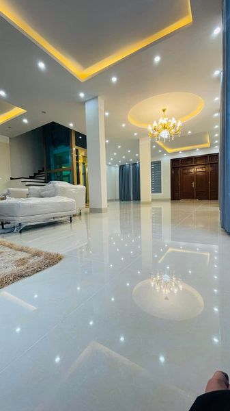 BÁN NHÀ ĐƯỜNG HỒNG TIẾN 49M2 - 6.5 TẦNG - MẶT TIỀN 4.2M - GIÁ CHỈ 11.8 tỷ