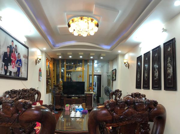 BÁN NHÀ NGÕ 61 NGUYỄN SƠN LONG BIÊN 135M2, 3 TẦNG, MẶT TIỀN 6M