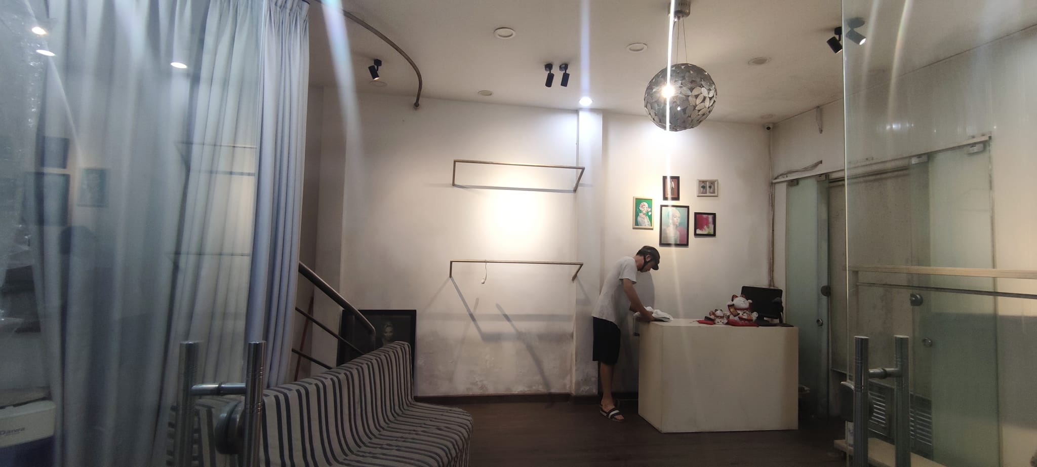 CHỦ ĐANG CẦN BÁN NGAY NHÀ LÔ GÓC NGÕ 33 CÁT LINH SIÊU ĐẸP