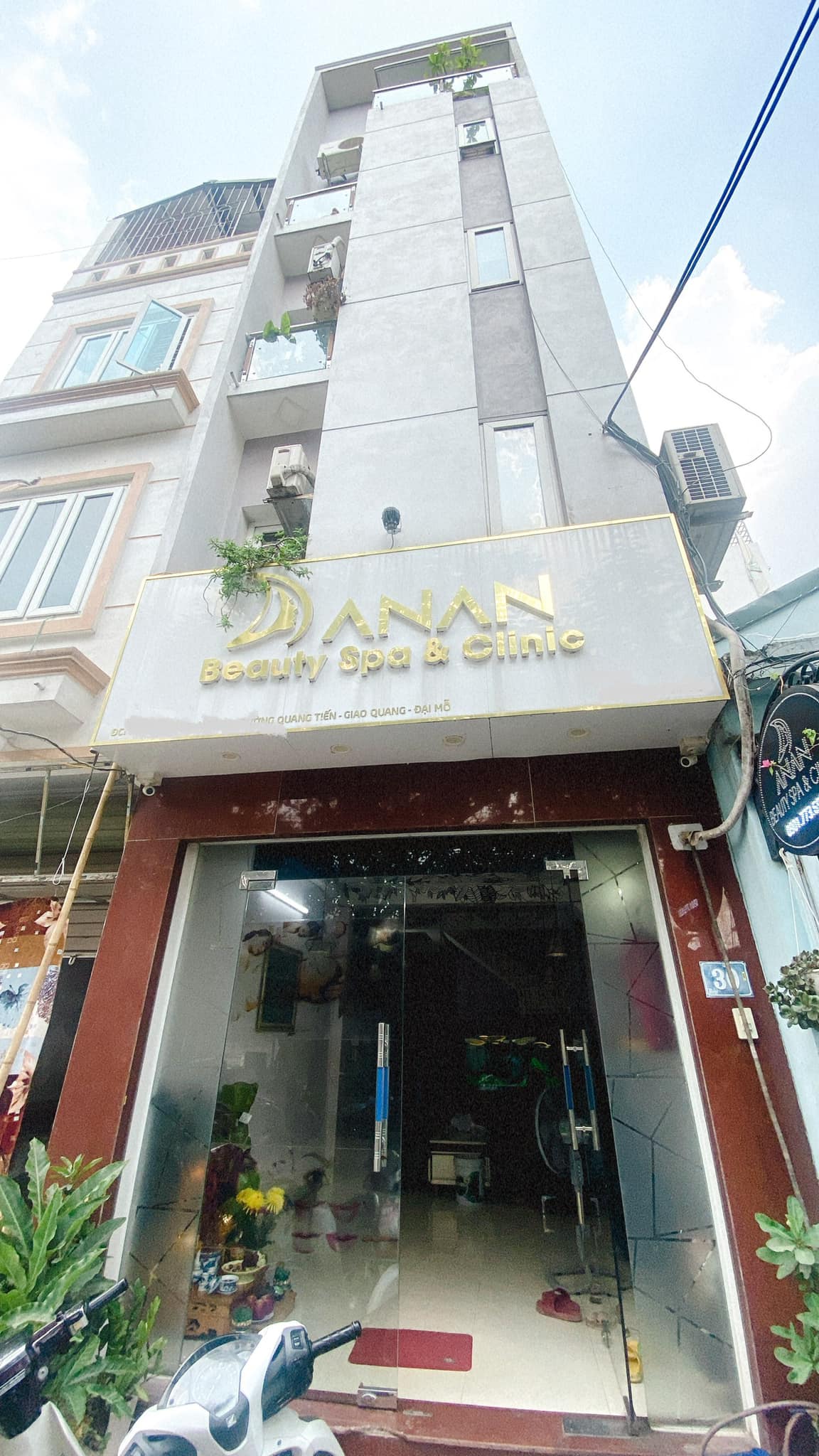 Bán nhà mặt Phố Trần Khát Chân 50m- 5 tầng - Vỉa hè đá bóng- chỉ 17 tỷ