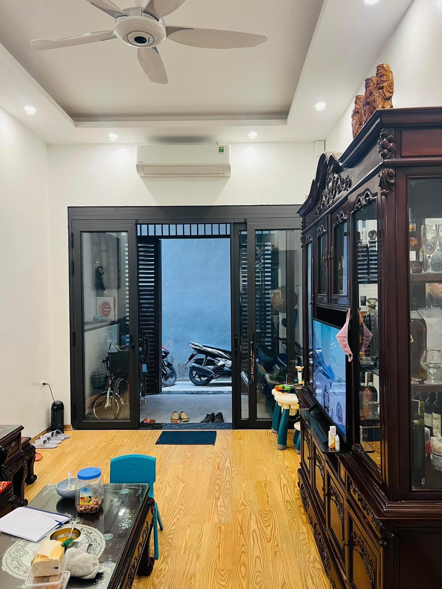 Cổ Nhuế Bắc Từ Liêm - Chỉ 2,85 tỷ, 31m2 x 5 tầng_ Nhà siêu đẹp , View siêu thoáng, vị trí siêu đỉnh.