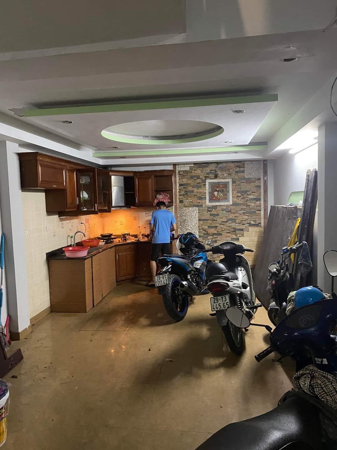 11 tỷ Nhà Tạ Quang Bửu 79m 3 tầng 10m ra phố, 2 mặt ngõ oto, kinh doanh