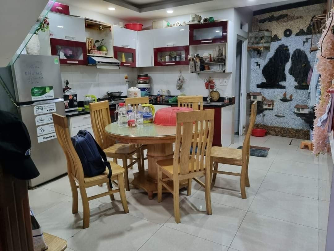 Bán nhà gấp nhà trong tuần đường Lũy Bán Bích, Quận Tân Phú dưới 4 tỷ