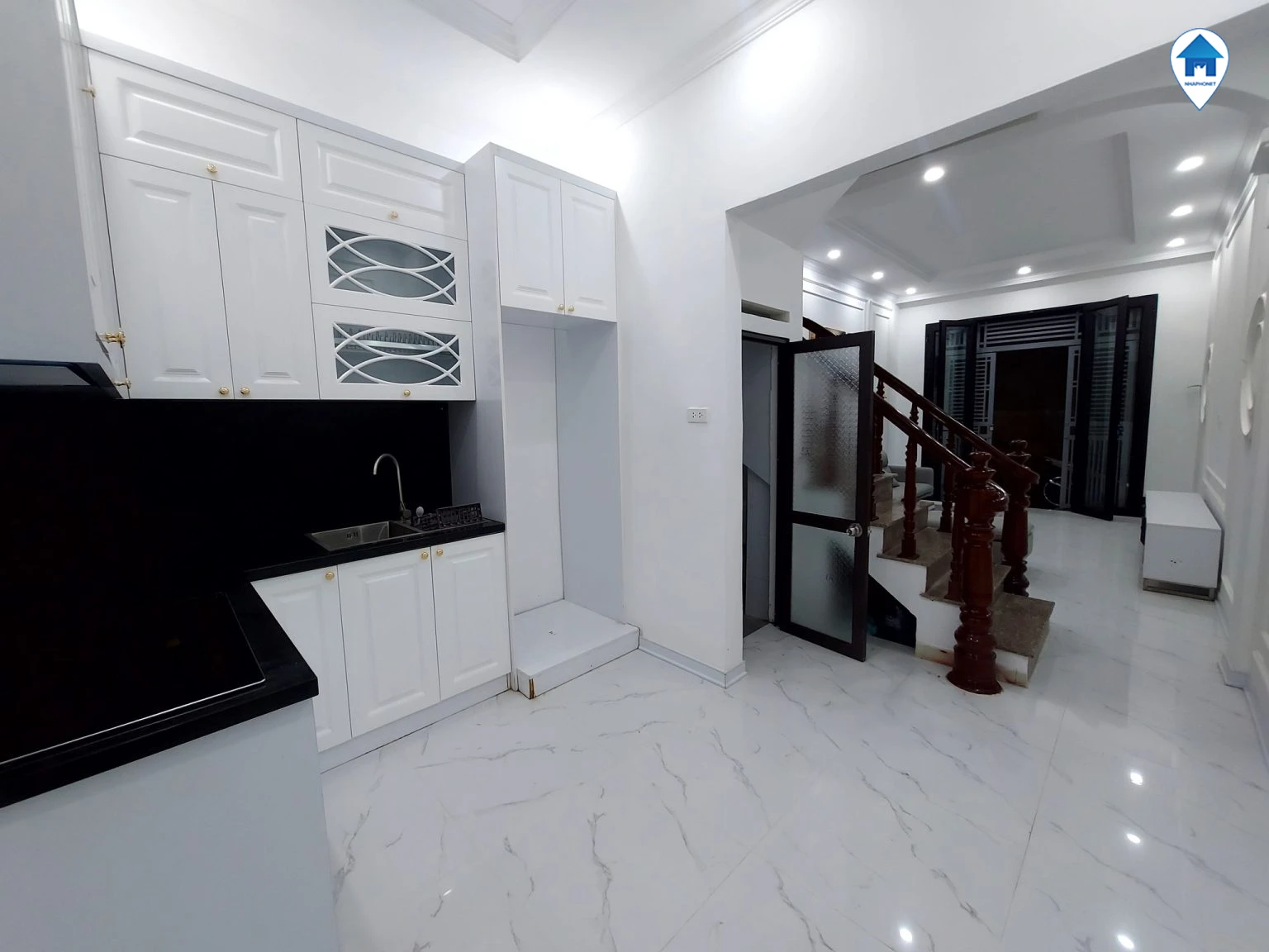 Bán nhà phố Vĩnh Hưng, NGÕ THÔNG, 35m*5 tầng, giá chào 3.3 tỷ