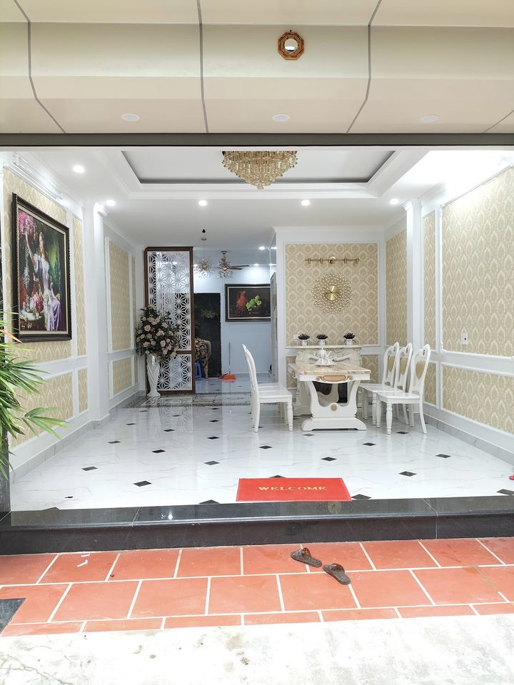 GIÁP NHẤT, THANH XUÂN - NHÀ MỚI THANG MÁY - OTO VÀO NHÀ - KINH DOANH - NỘI THẤT XỊN SÒ.