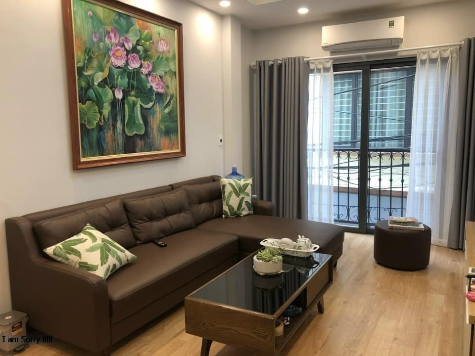 Bán nhà Giảng Võ, mới ở ngay, mặt ngõ kinh doanh, 7 chỗ quay đầu đỗ cửa, 10m mặt phố.