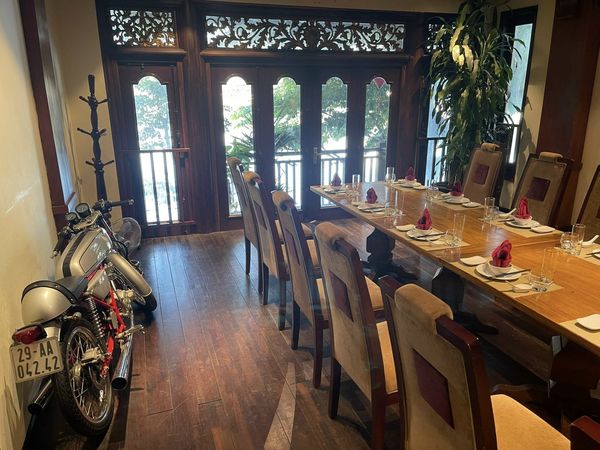 BÁN NHÀ ĐƯỜNG GIA QUẤT LONG BIÊN 120M2, 6 TẦNG, MẶT TIỀN 5.8M, THANG MÁY LÔ GÓC, RIÊNG BIỆT, KD SẦM UẤT, 10.5 tỷ