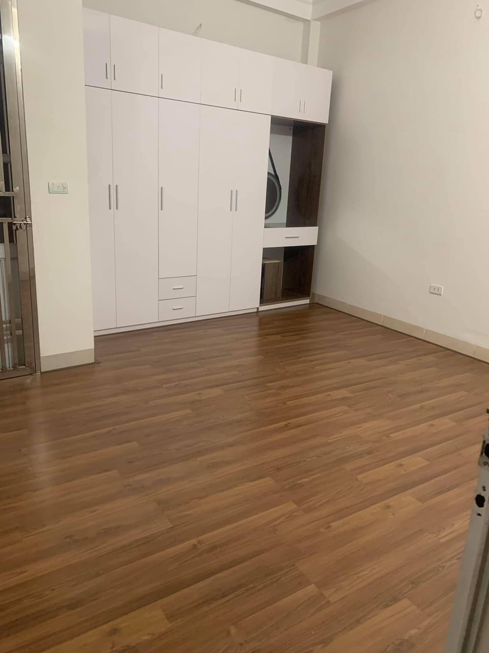 BÁN NHÀ MẶT HỒ ĐẦM KHÊ HÀ ĐÔNG SIÊU HIẾM Ô TÔ TRÁNH NHAU 60M2 GIÁ 7.9 TỶ