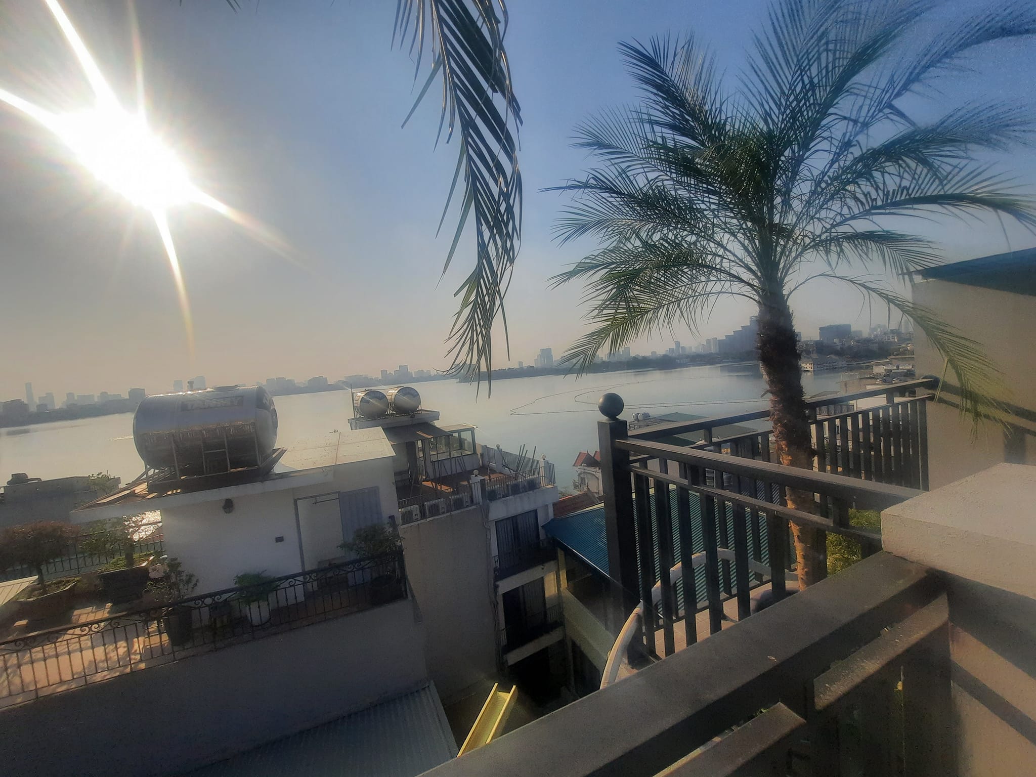 Siêu phẩm siêu phẩm APARTMENT Tây Hồ dòng tiền 150 triệu một tháng, 9 tầng thang máy 18 phòng khép kín