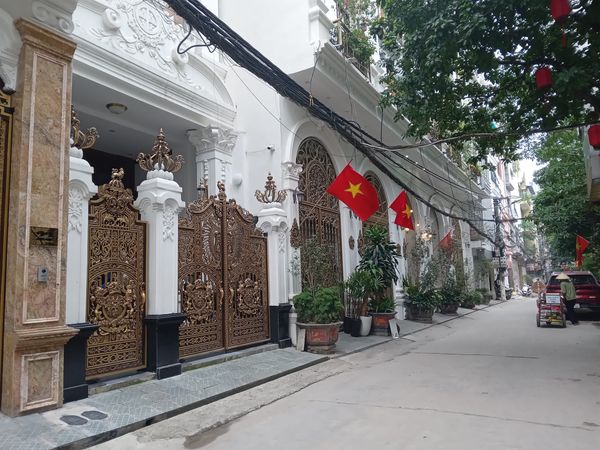 BÁN NHÀ NGÕ 554 NGUYỄN VĂN CỪ LONG BIÊN 70M2, 4TẦNG, 12.5 TỶ