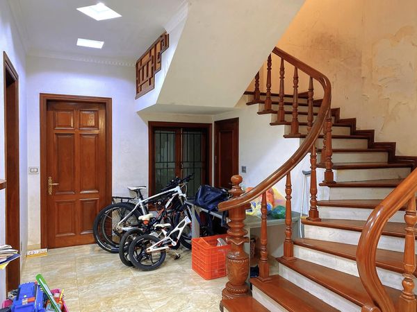 BÁN NHÀ NGÕ 134 THẠCH BÀN LONG BIÊN 87M2 - 4 TẦNG - MẶT TIỀN 7M2 - GIÁ 15.05 TỶ