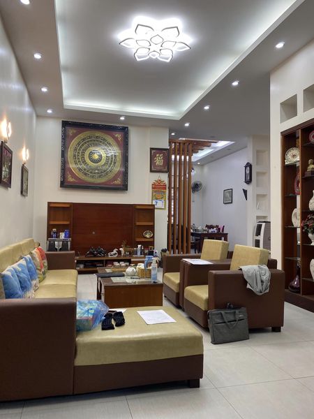 BÁN NHÀ NGÕ 92 THƯỢNG THANH LONG BIÊN 99M2 - 4 TẦNG -MẶT TIỀN 6.5M - GIÁ 11 TỶ.