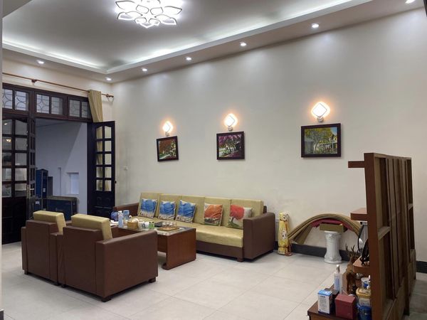 BÁN NHÀ NGÕ 92 THƯỢNG THANH LONG BIÊN 105M2 - 4 TẦNG -MẶT TIỀN 7M - GIÁ 10.8 TỶ.