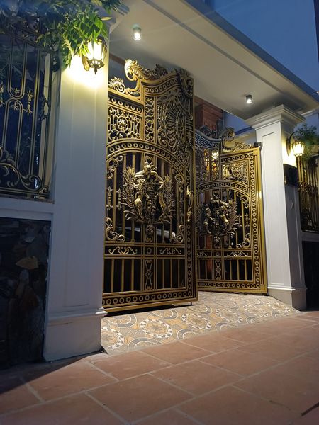 BÁN NHÀ NGÕ 163 TƯ ĐÌNH LONG BIÊN 130M2 - 6 TẦNG - MẶT TIỀN 8.1M - GIÁ 20.8 TỶ