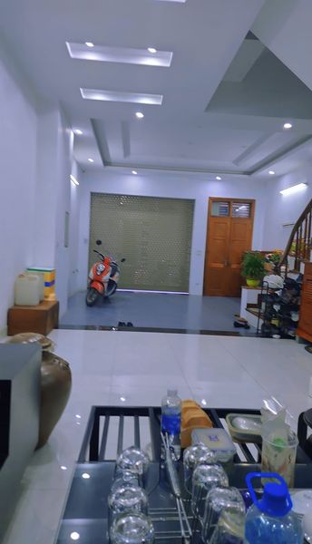 BÁN NHÀ NGÕ 94 THƯỢNG THANH LONG BIÊN 96M2 - 4 TẦNG -MẶT TIỀN 6.4M - GIÁ 11.8 TỶ.