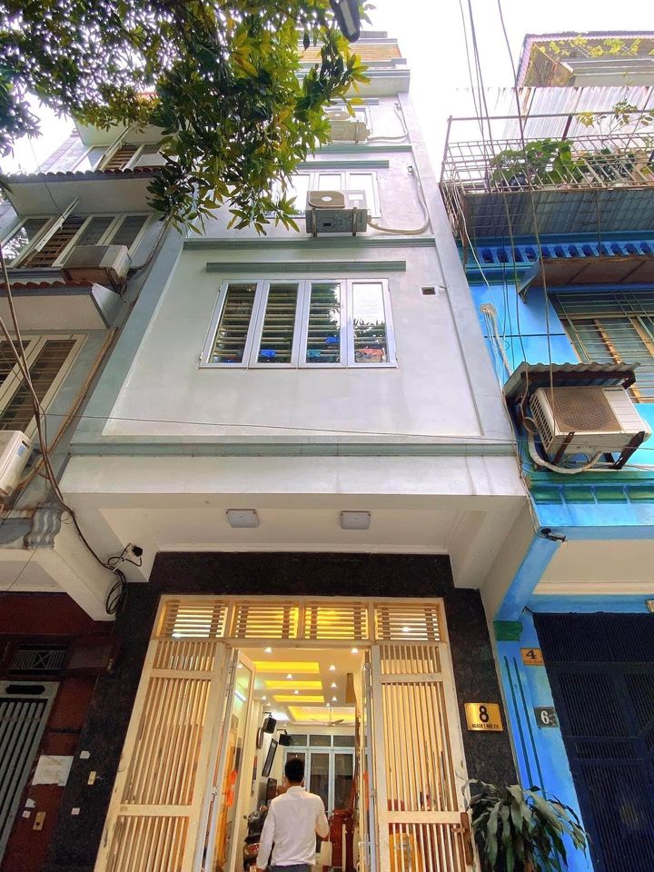 BÁN NHÀ TÔN ĐỨC THẮNG — TT ĐỐNG ĐA 49/60M — 6 TẦNG — M.T 4M Nhà Đẹp Phân Lô, Kinh Doanh, Oto Tránh.