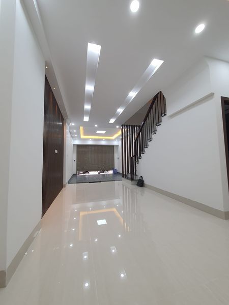 BÁN NHÀ NGÕ 96 THƯỢNG THANH LONG BIÊN 90M2 - 4 TẦNG -MẶT TIỀN 6M - GIÁ 11.38 TỶ.