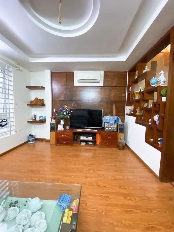 BÁN NHÀ 6 TẦNG ĐƯỜNG CẦU GIẤY, DT 40M2, MT 5M,LÔ GÓC 2 THOÁNG , Ô TÔ 10M, GIÁ 5,9 TỶ